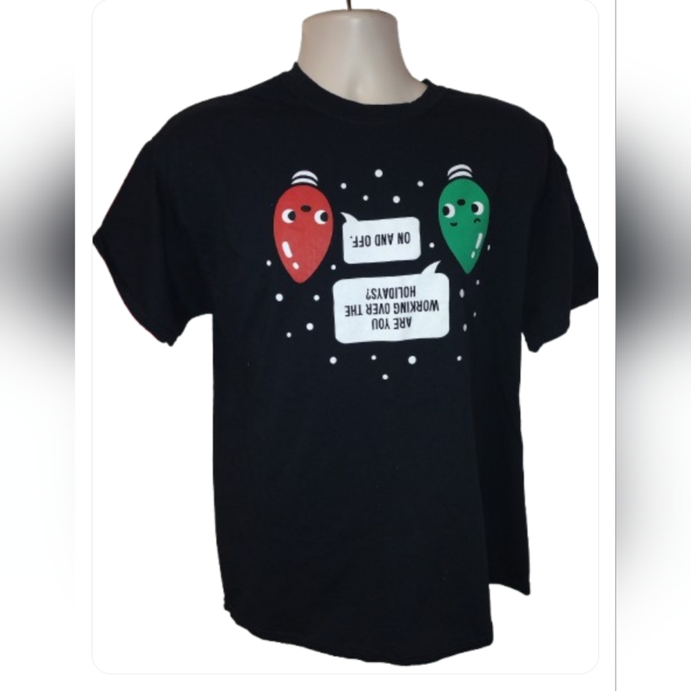 M6) Gildan Heavy Cotton Christmas Lights Graphic Tee XL